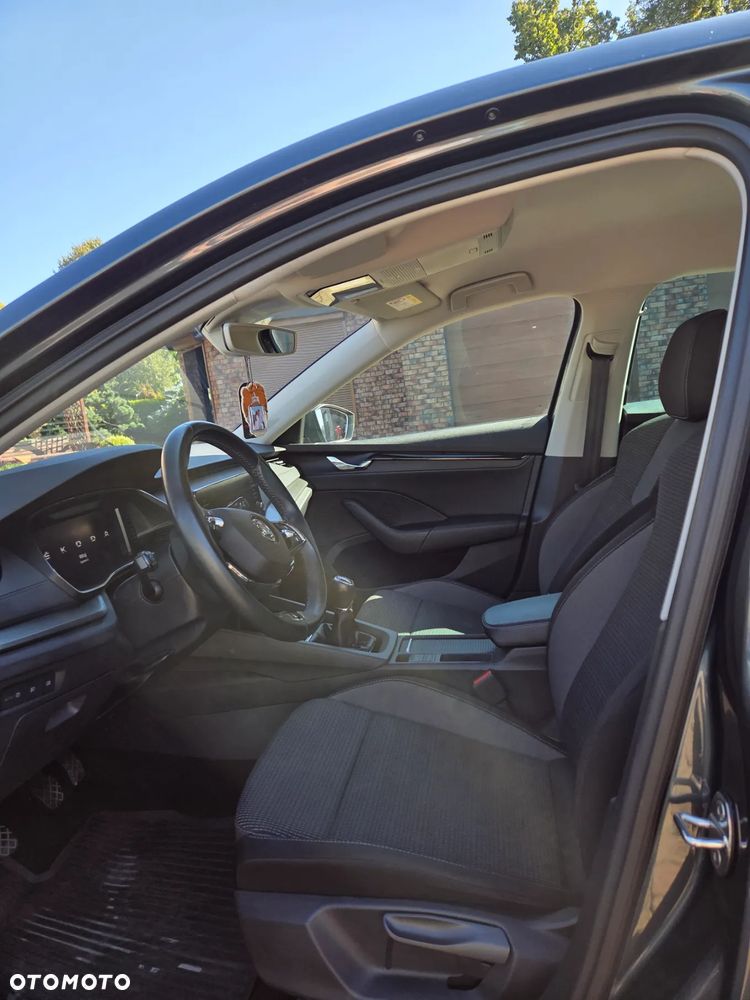 Skoda Octavia 1.5 TSI ACT Ambition - 10
