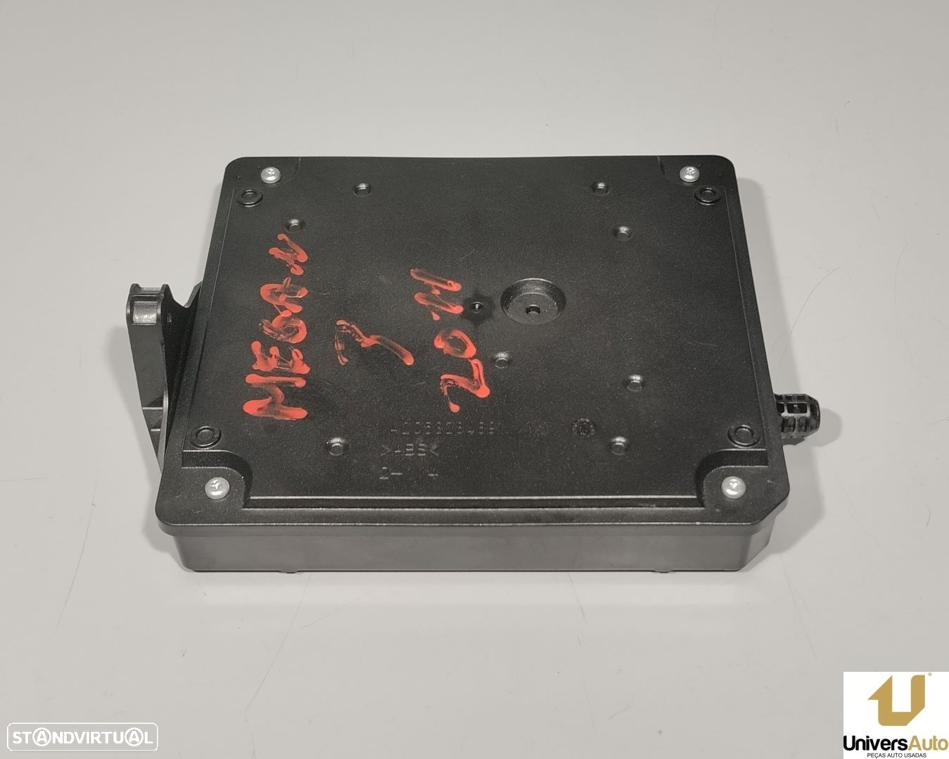 CAIXA RELÉS / FUSÍVEIS RENAULT MEGANE III FASTBACK 2009 -284B13297R BCMX95 S1800... - 5