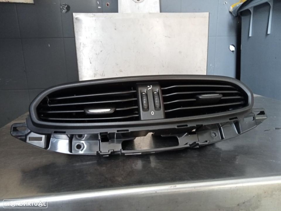 Grelha sofagem central Fiat Tipo