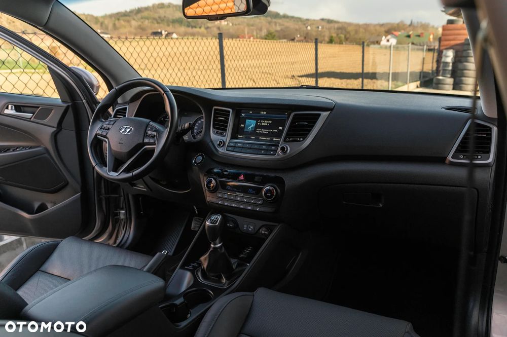 Hyundai Tucson blue 1.7 CRDi 2WD Style - 28