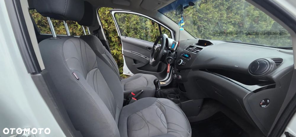 Chevrolet Spark - 34