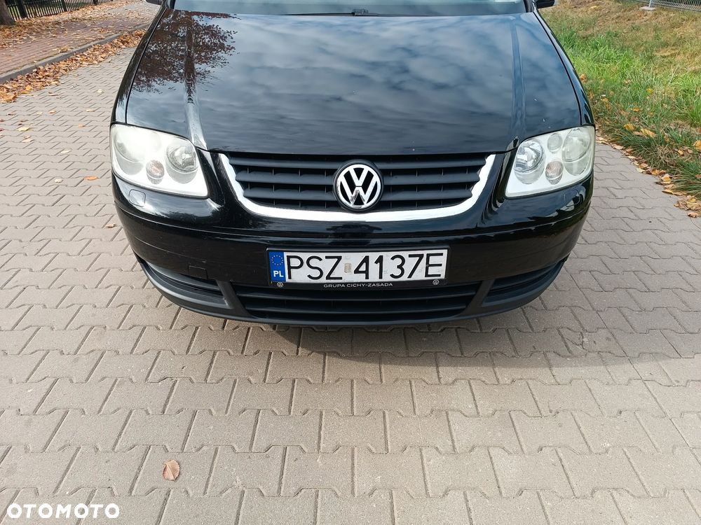 Volkswagen Touran - 29