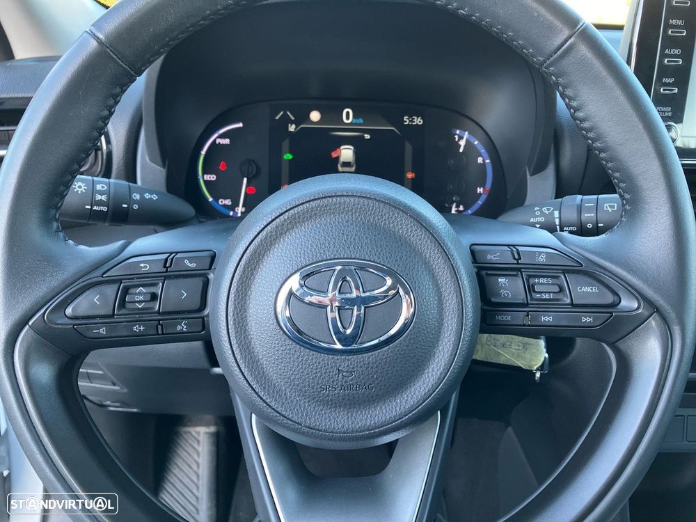 Toyota Yaris Cross 1.5 HDF Comfort Plus - 13