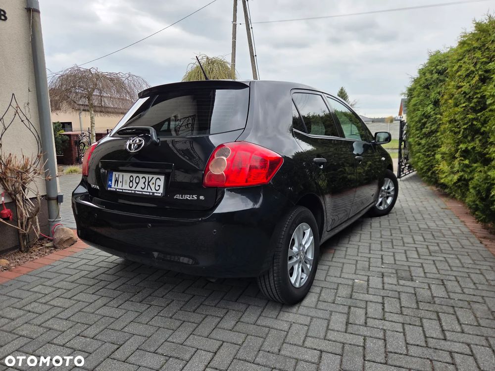 Toyota Auris 1.4 D-4D Terra - 7