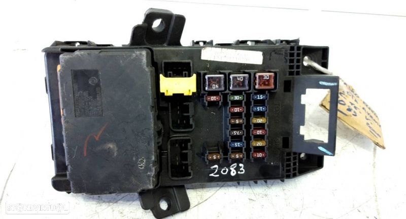 Caixa Fusiveis Toyota Avensis Liftback (_T22_) - 2