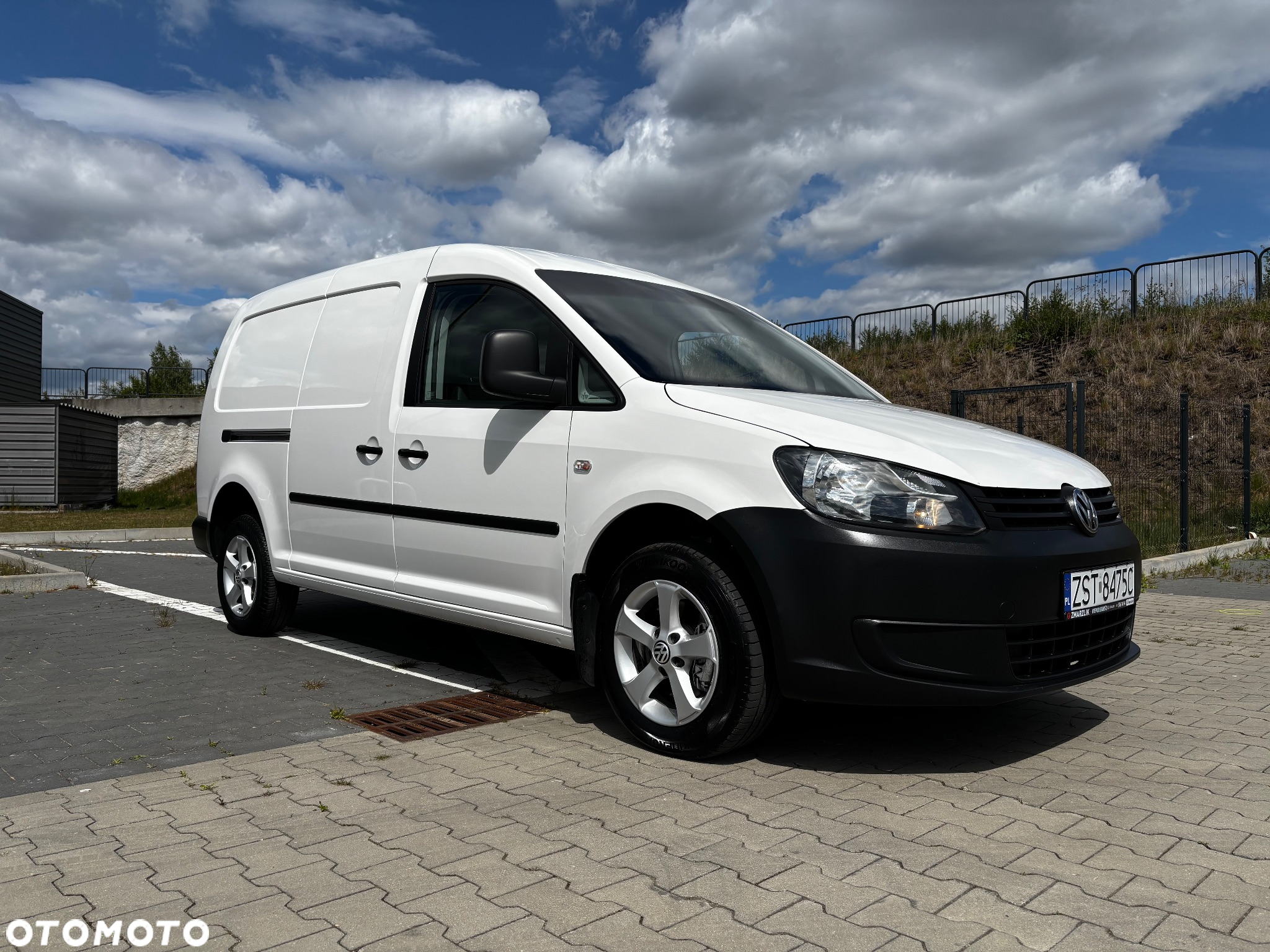 Volkswagen Caddy - 2