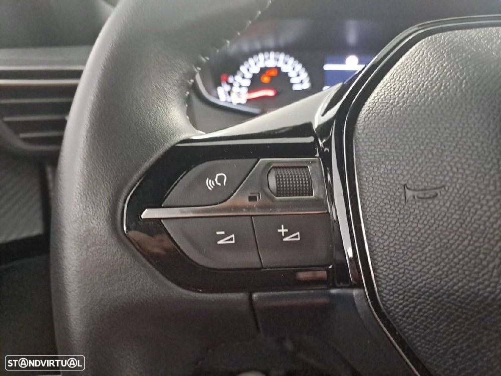 Peugeot 2008 1.2 Style - 16