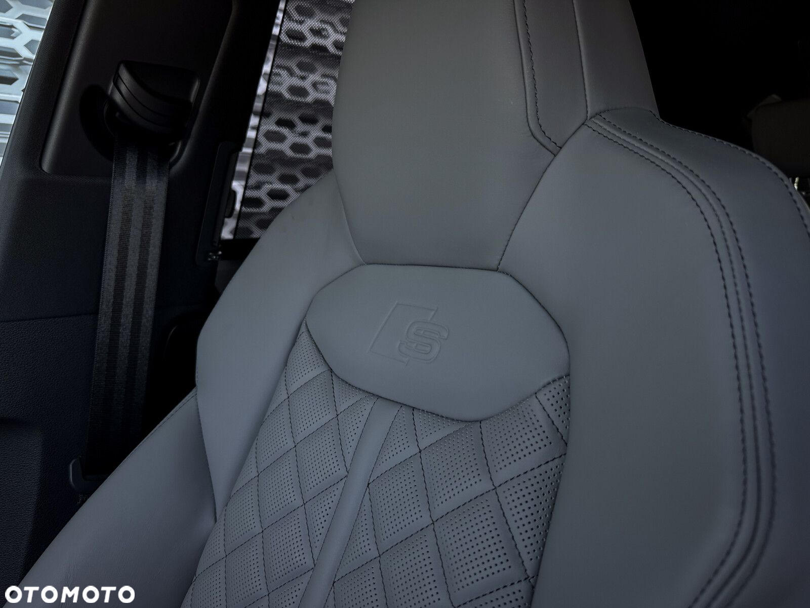 Audi SQ8 - 20