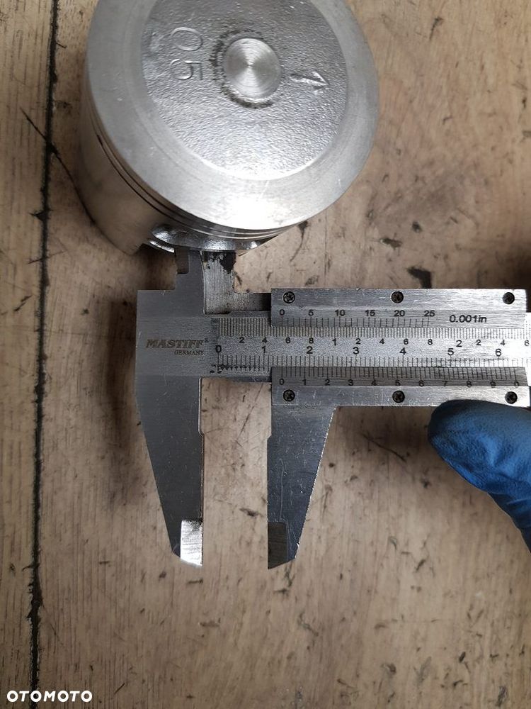 Tłok Suzuki RM125  12110-41310-050 - 15