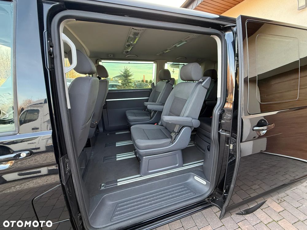 Volkswagen Multivan - 13