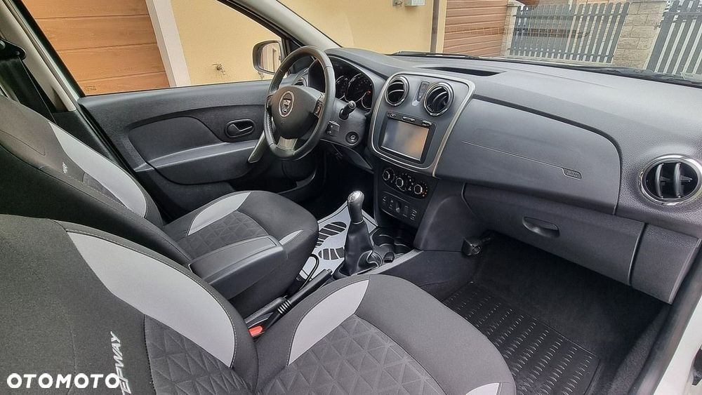 Dacia Sandero Stepway - 13