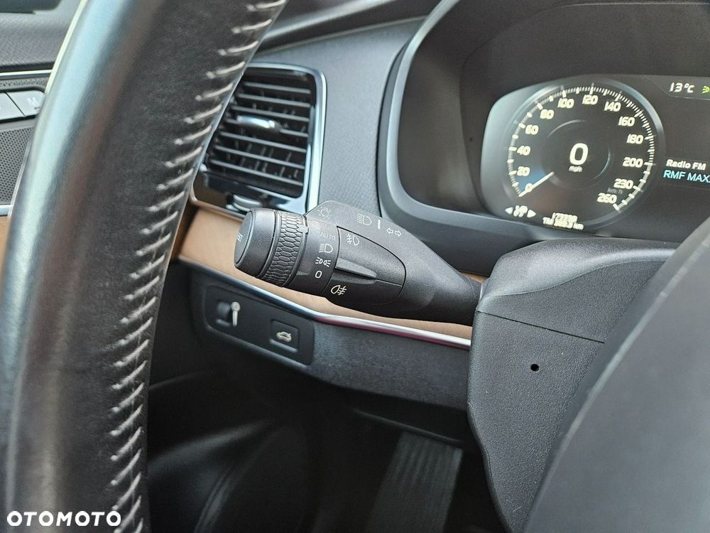 Volvo XC 90 T6 AWD Momentum 7os - 39