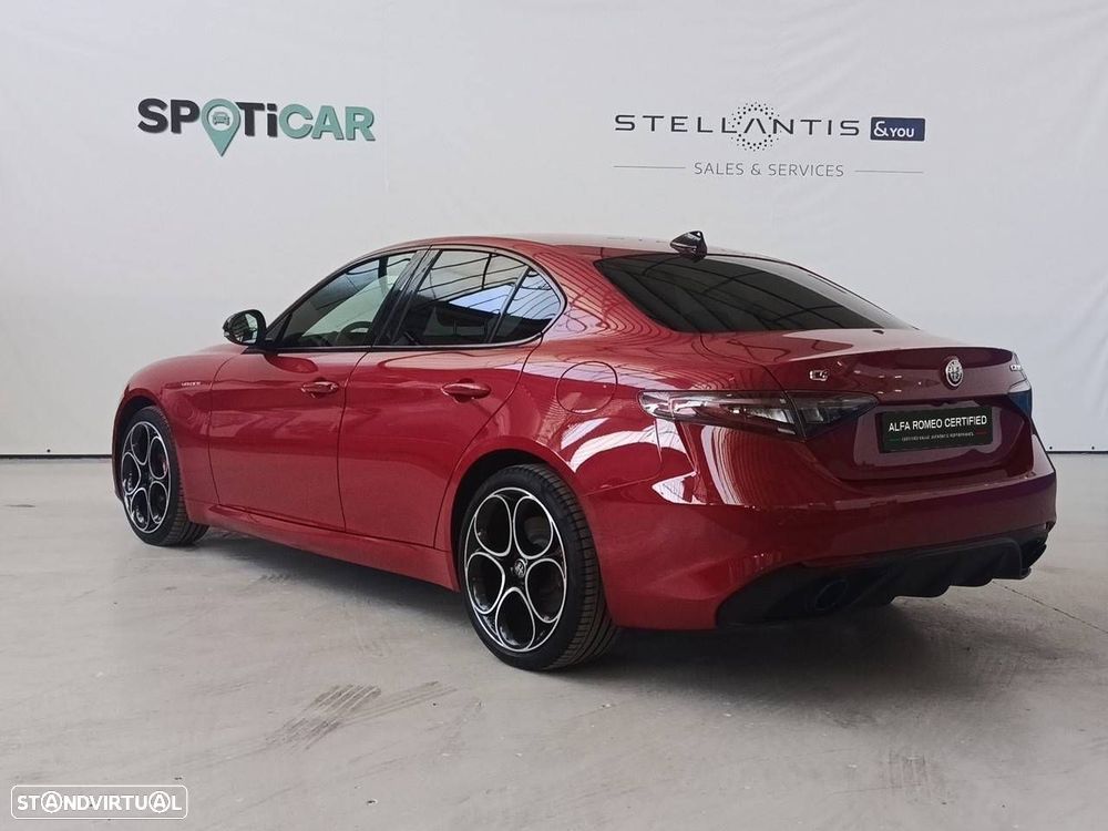 Alfa Romeo Giulia 2.2 D Veloce AT8 AWD — fotografia 5