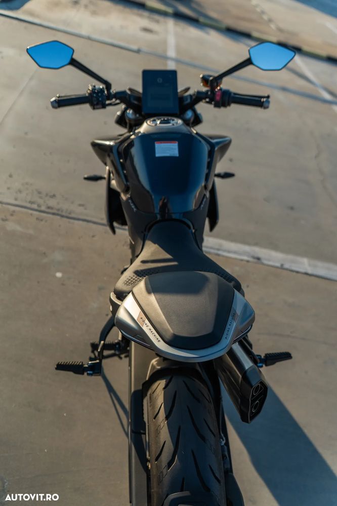 CF Moto 800 NK Advanced - 12