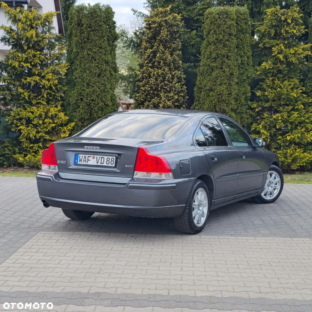 Volvo S60 2.4D Automatik Momentum - 14