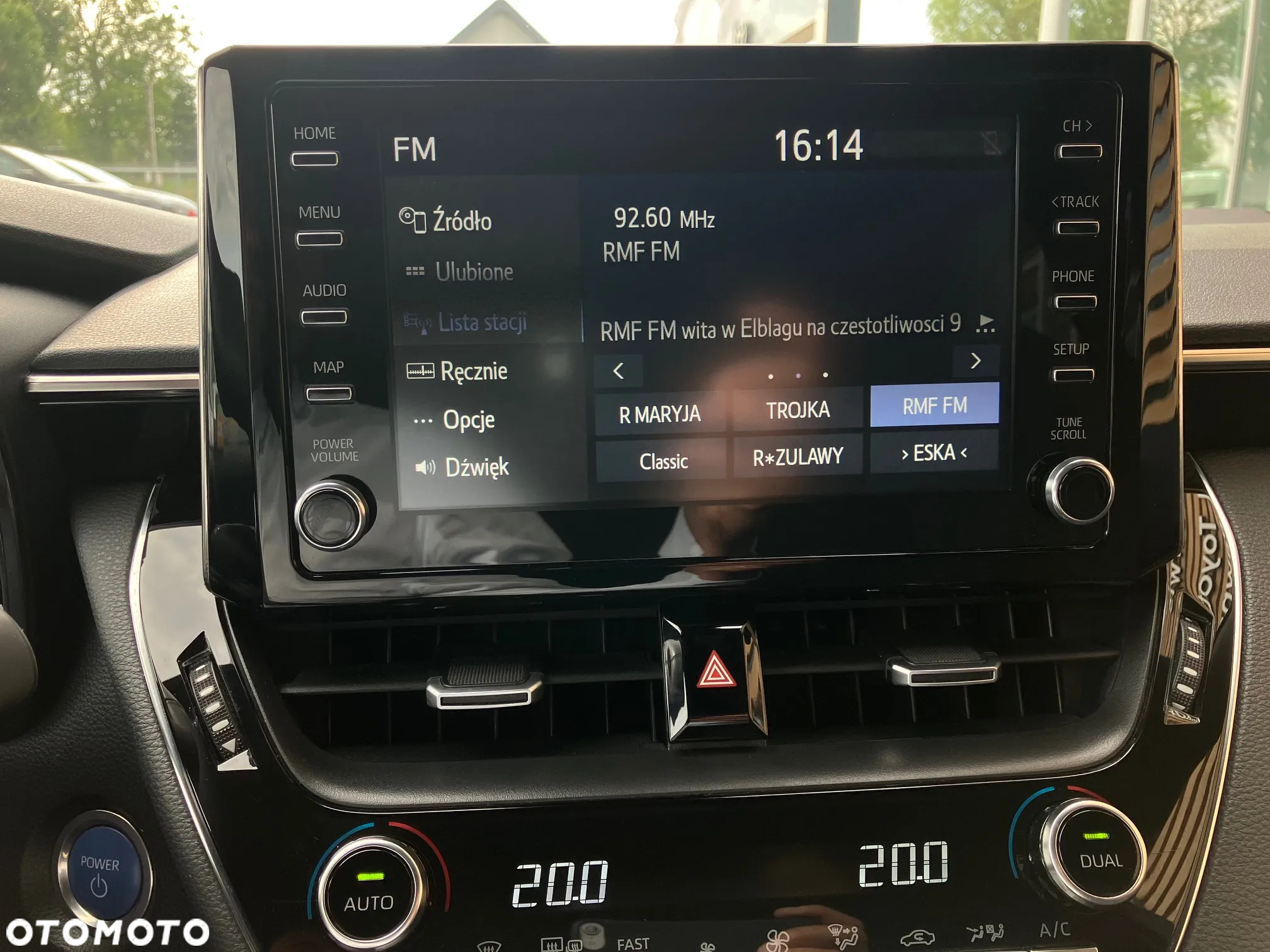 Toyota Corolla 1.8 Hybrid Comfort - 27
