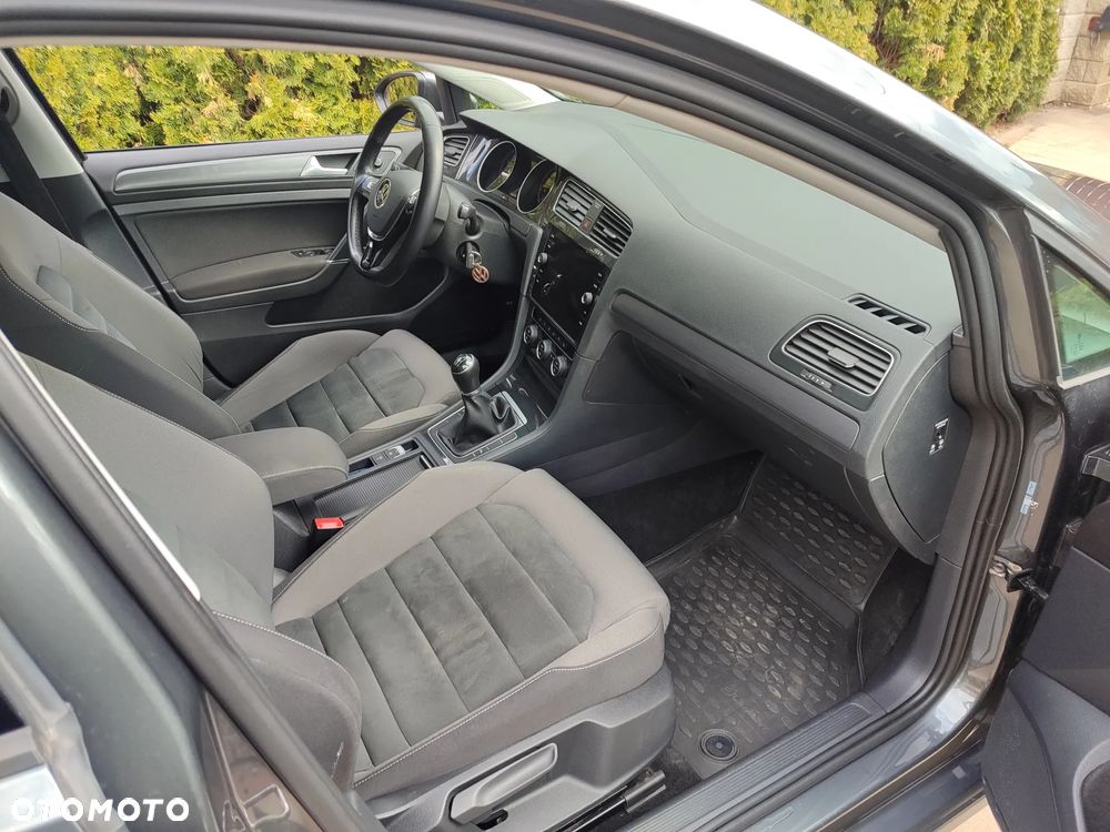 Volkswagen Golf 1.5 TSI ACT OPF Highline - 22