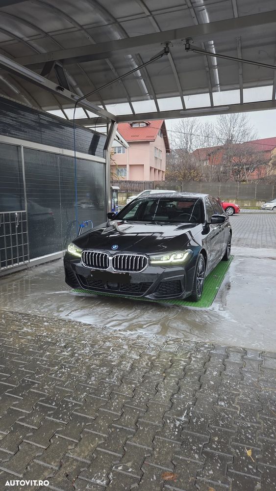 BMW Seria 5 530e xDrive Aut. M Sport Edition - 4