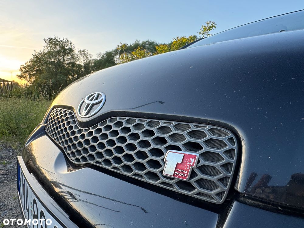 Toyota Yaris - 18