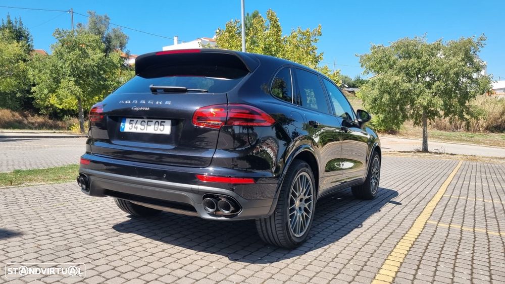 Porsche Cayenne Platinum Edition - 7