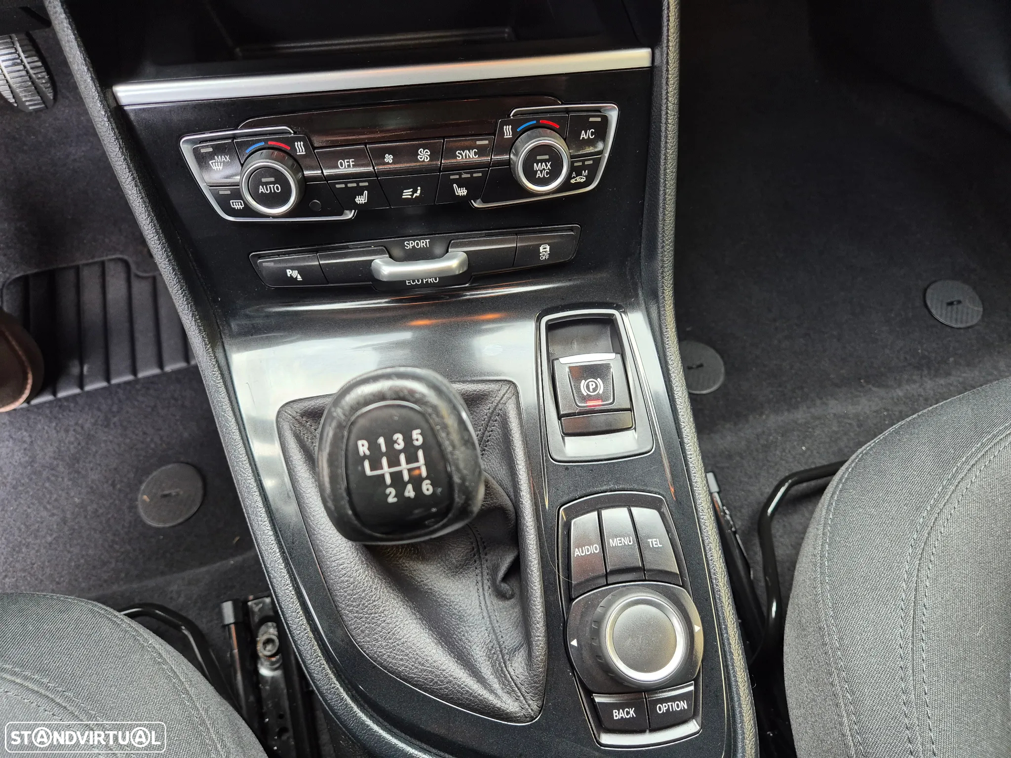 BMW 218 Active Tourer i Line Sport - 53