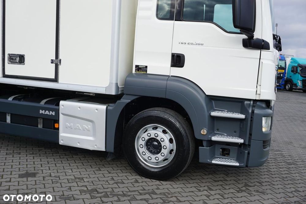 MAN TGS / 26.360 / EURO 6 / CHŁODNIA + WINDA / 20 PALET - 17