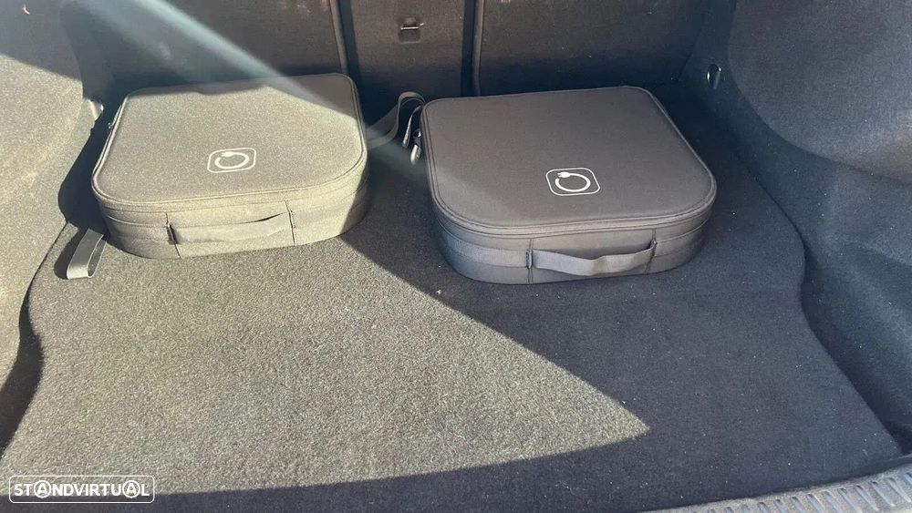 Mercedes-Benz A 250 - 6