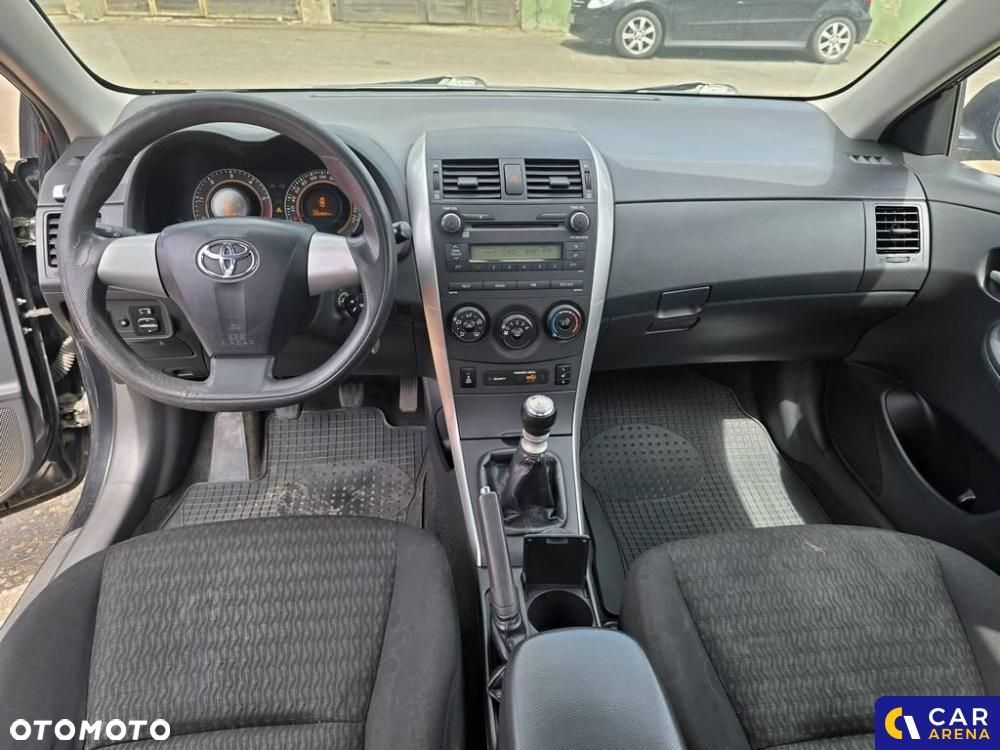 Toyota Corolla 1.4 D-4D Terra - 9