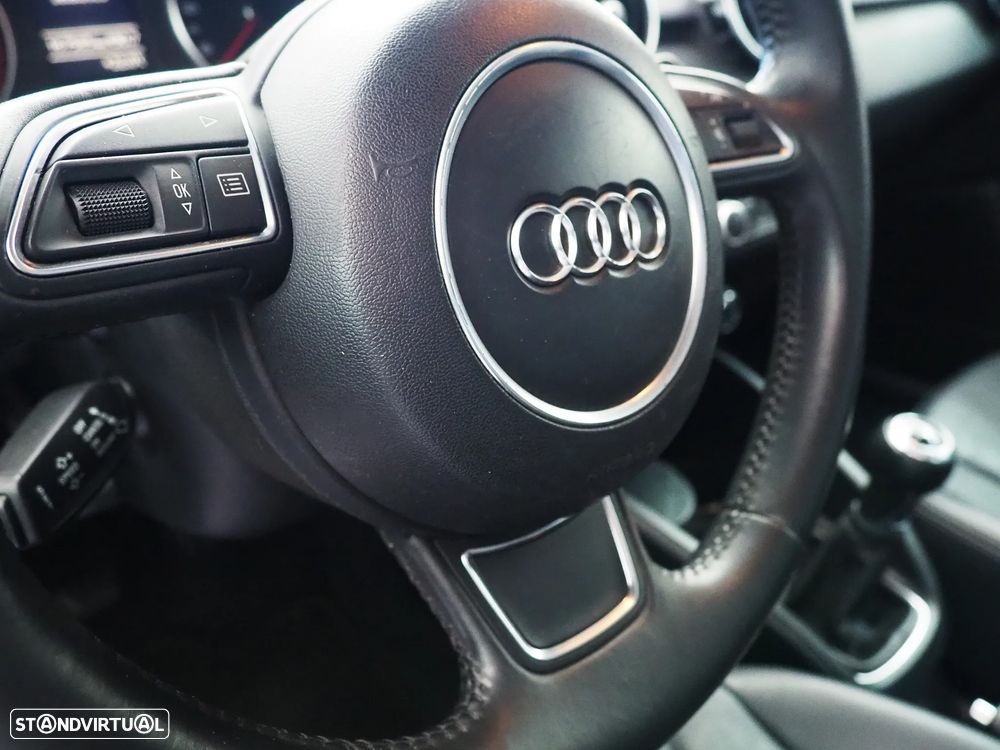 Audi A1 1.6 TDI S line edition - 14