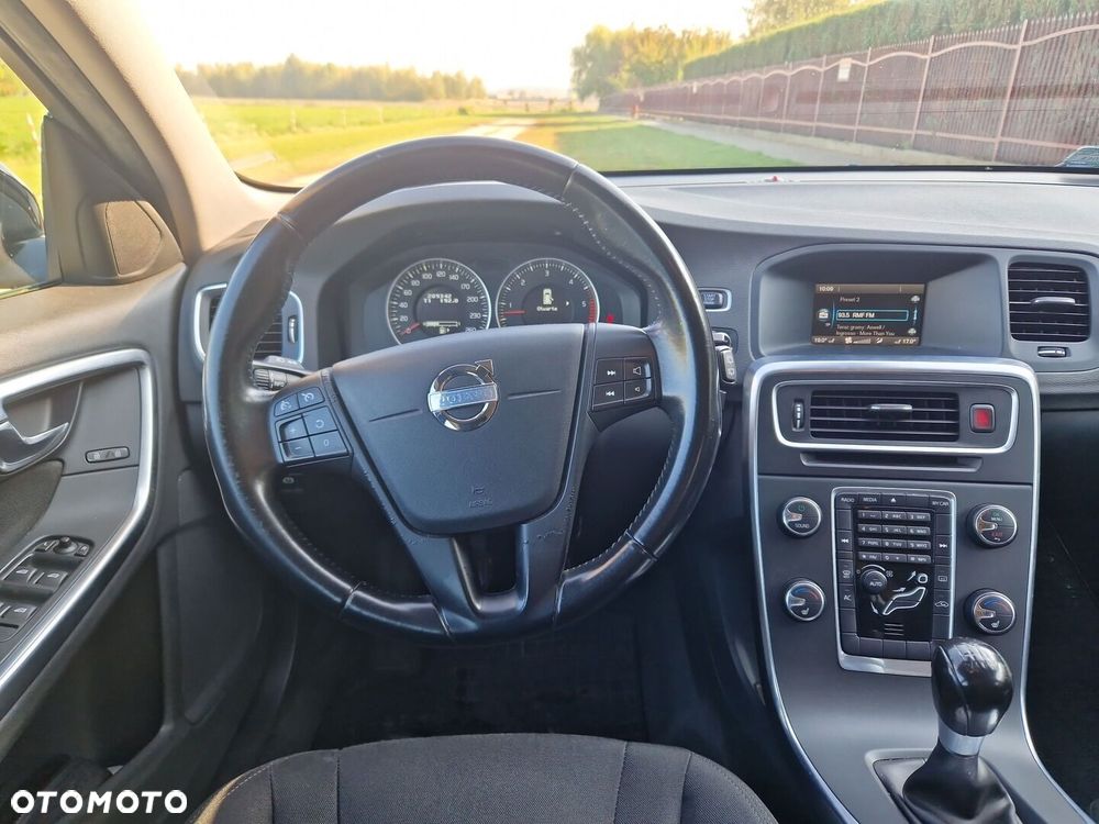 Volvo V60 D3 Kinetic - 10