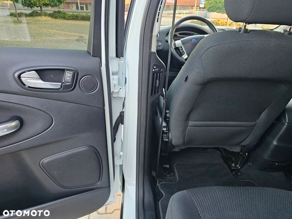 Ford S-Max 2.0 TDCi Titanium - 21