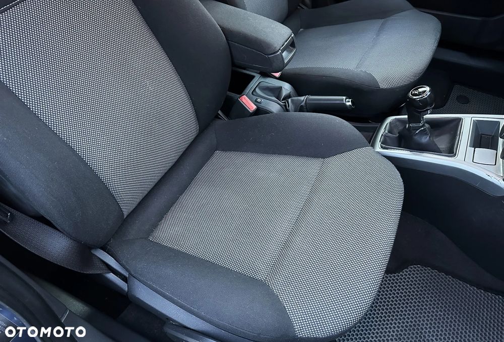 Opel Astra 1.6 Design Edition - 10