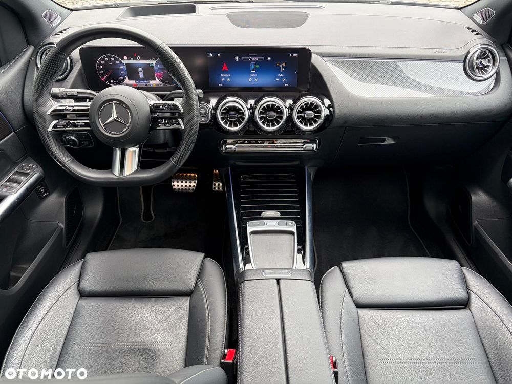Mercedes-Benz Klasa B 250 4-Matic mHEV AMG Line 8G-DCT - 17