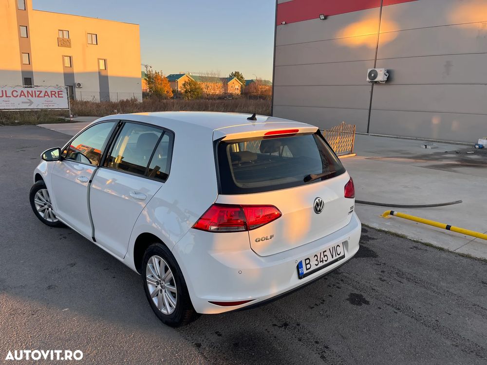 Volkswagen Golf 1.6 TDI DPF Trendline - 6