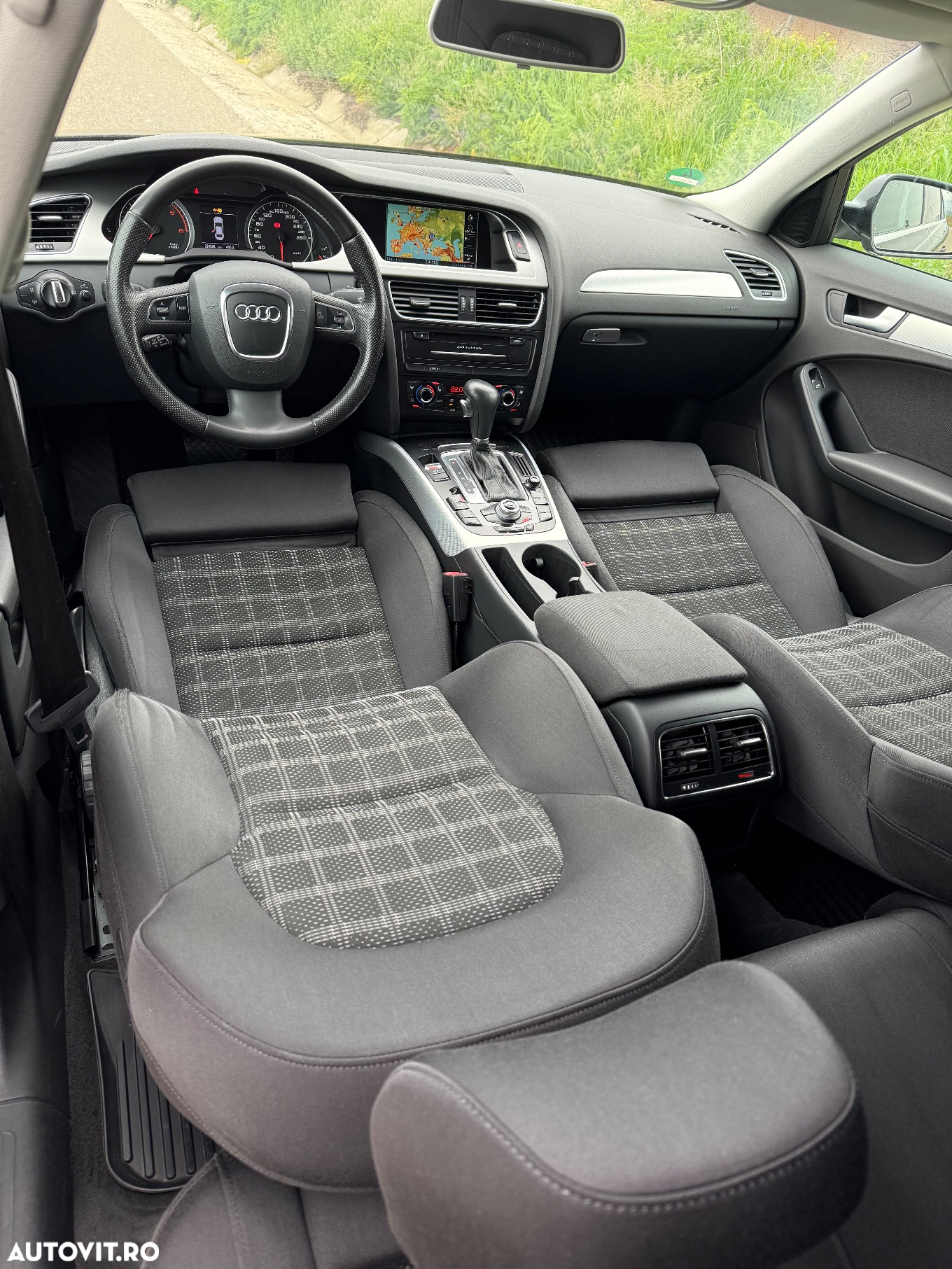 Audi A4 2.0 TDI DPF multitronic S line Sportpaket - 8