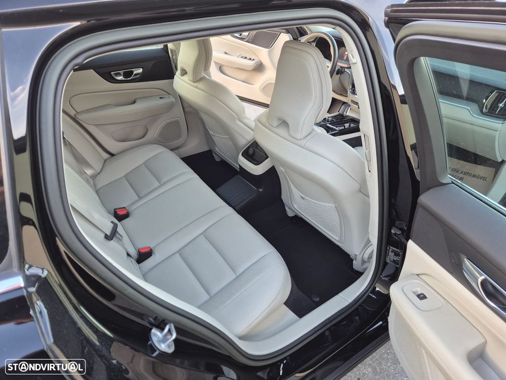 Volvo V60 2.0 T6 AWD TE Core - 32