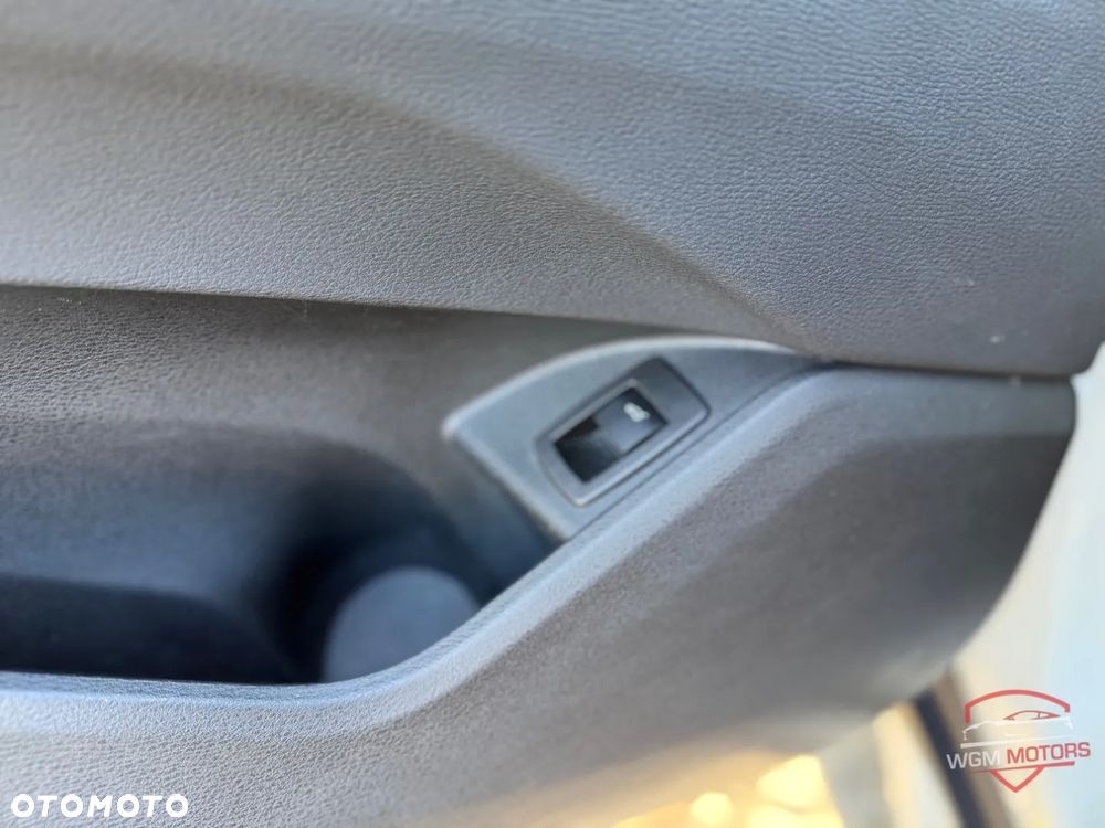 BMW X1 xDrive20i Advantage - 30