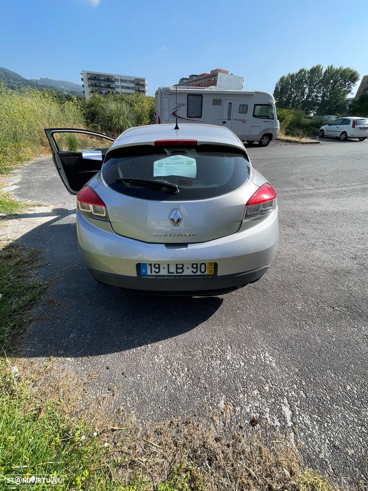 Renault Mégane Coupe 1.5 dCi Dynamique - 3