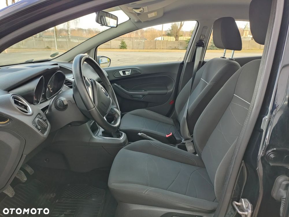 Ford Fiesta - 9