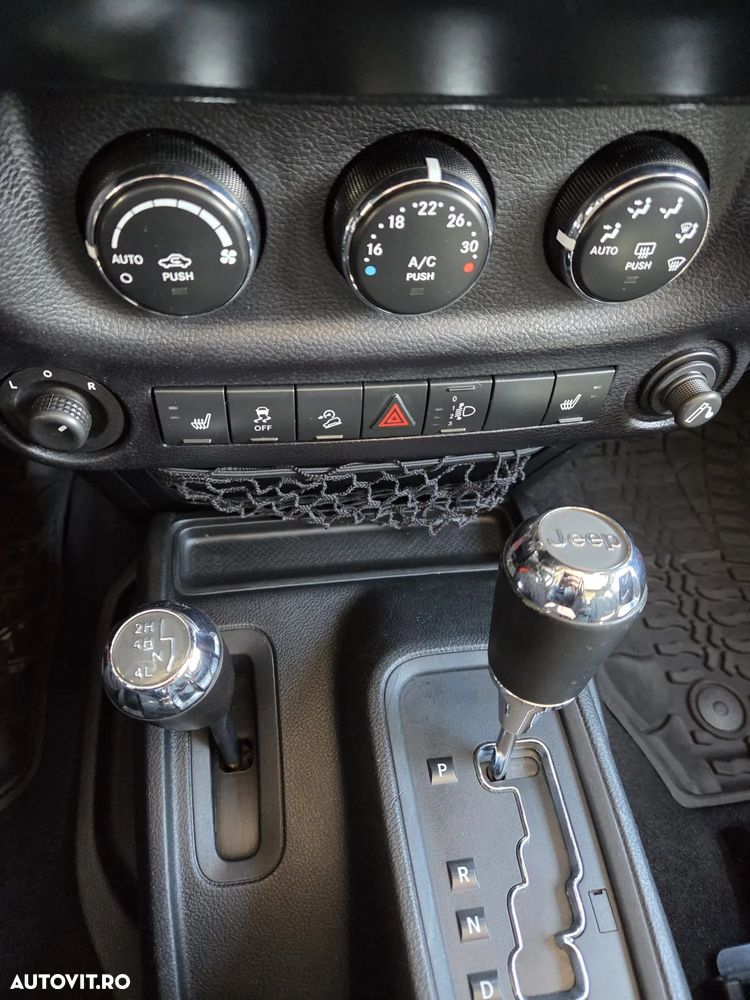 Jeep Wrangler 2.8 CRD AT Rubicon - 21