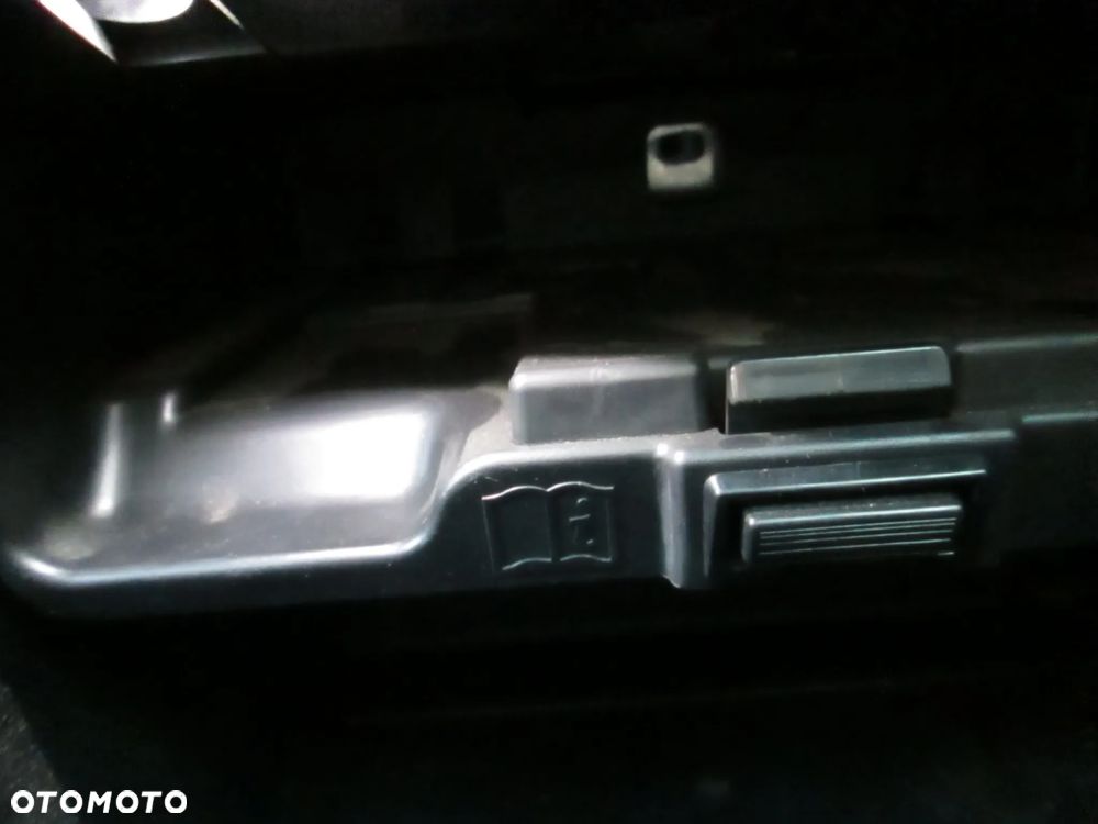 Land Rover Range Rover Evoque - 38