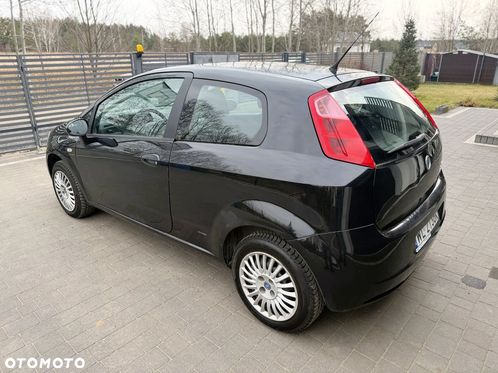 Fiat Grande Punto - 4