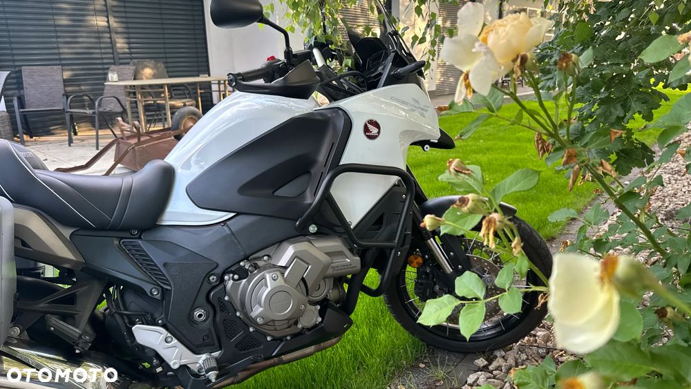 Honda VFR - 9