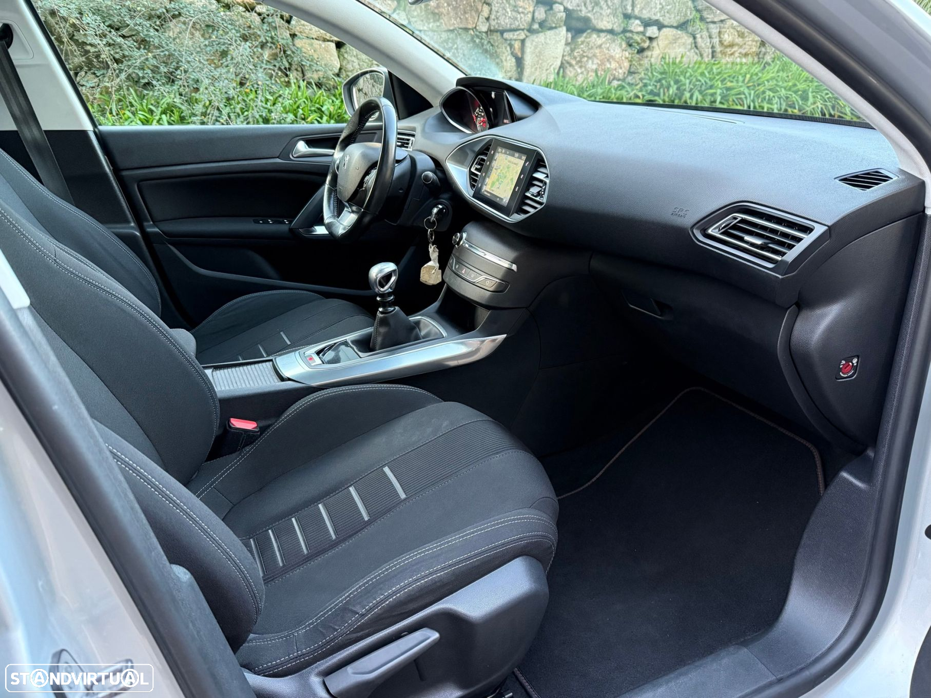 Peugeot 308 1.6 BlueHDi Allure - 21
