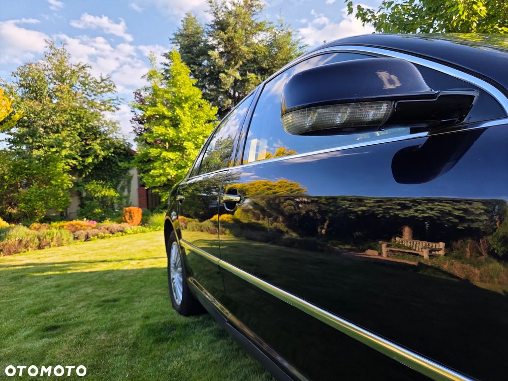 Volkswagen Phaeton 4.2 V8 4 Mot (5os) - 32