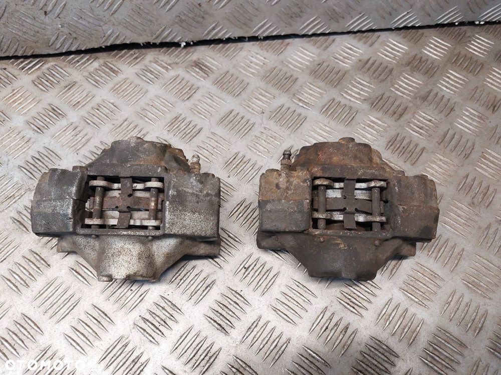 TARCZE HAMULCOWE TYŁ + KLOCKI + ZACISKI VOLVO V70 I - 4