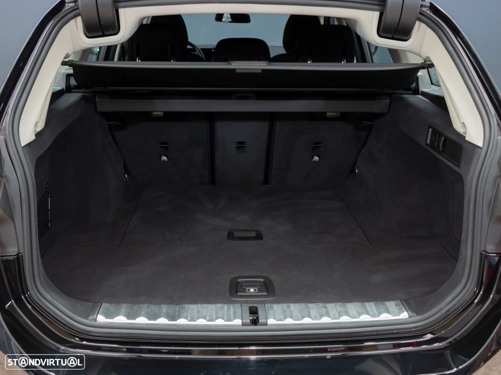 BMW 318 d Auto - 10