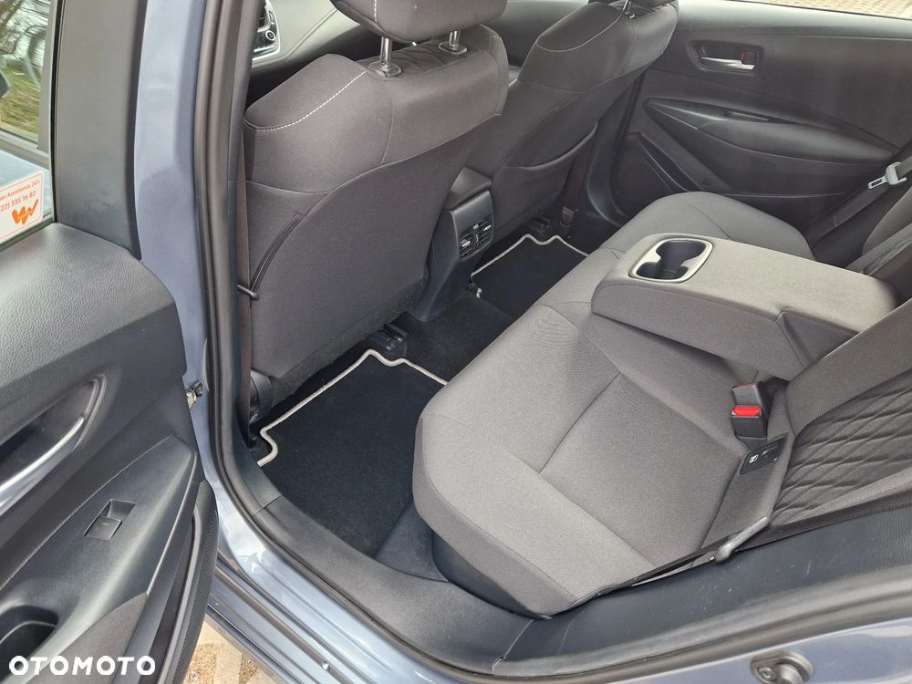 Toyota Corolla 1.8 Hybrid Comfort - 13