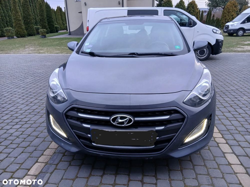 Hyundai i30 1.4 Blue Comfort - 14