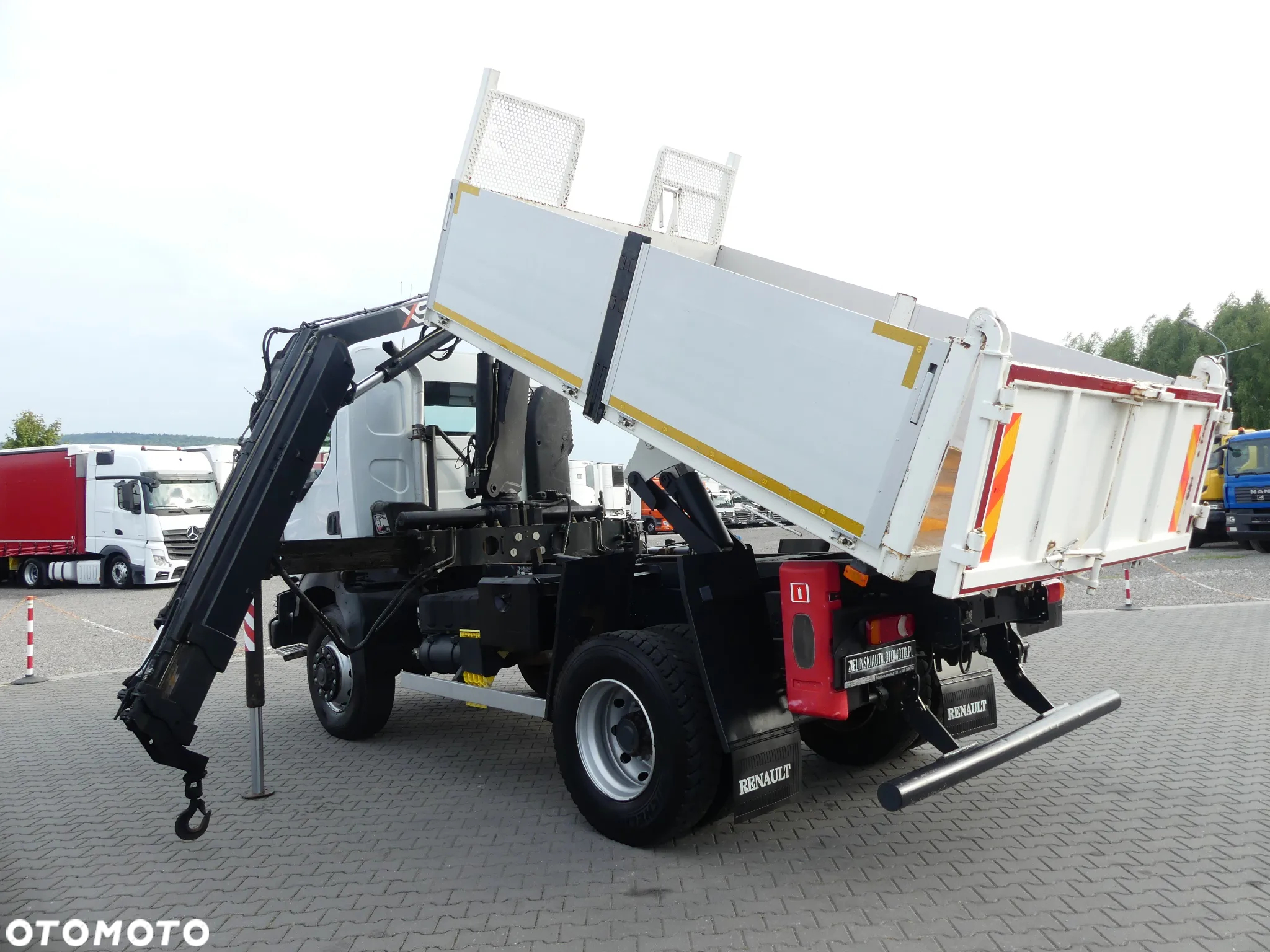 Renault MIDLUM 180  4x4 / WYWROTKA + HDS HIAB SKŁADANY W Z / - 2